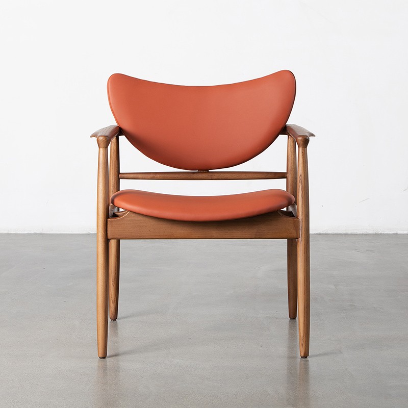 Mitä asioita tulisi ottaa huomioon ruokapöydän tuoleja valittaessa?